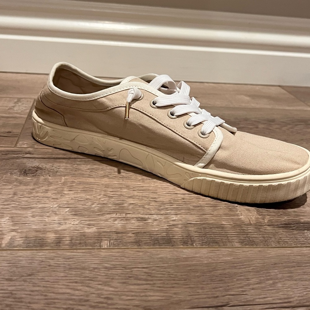 Cool Planet by Steve Madden Maevee Platform Sneaker (taupe colored) - Picture 10 of 16